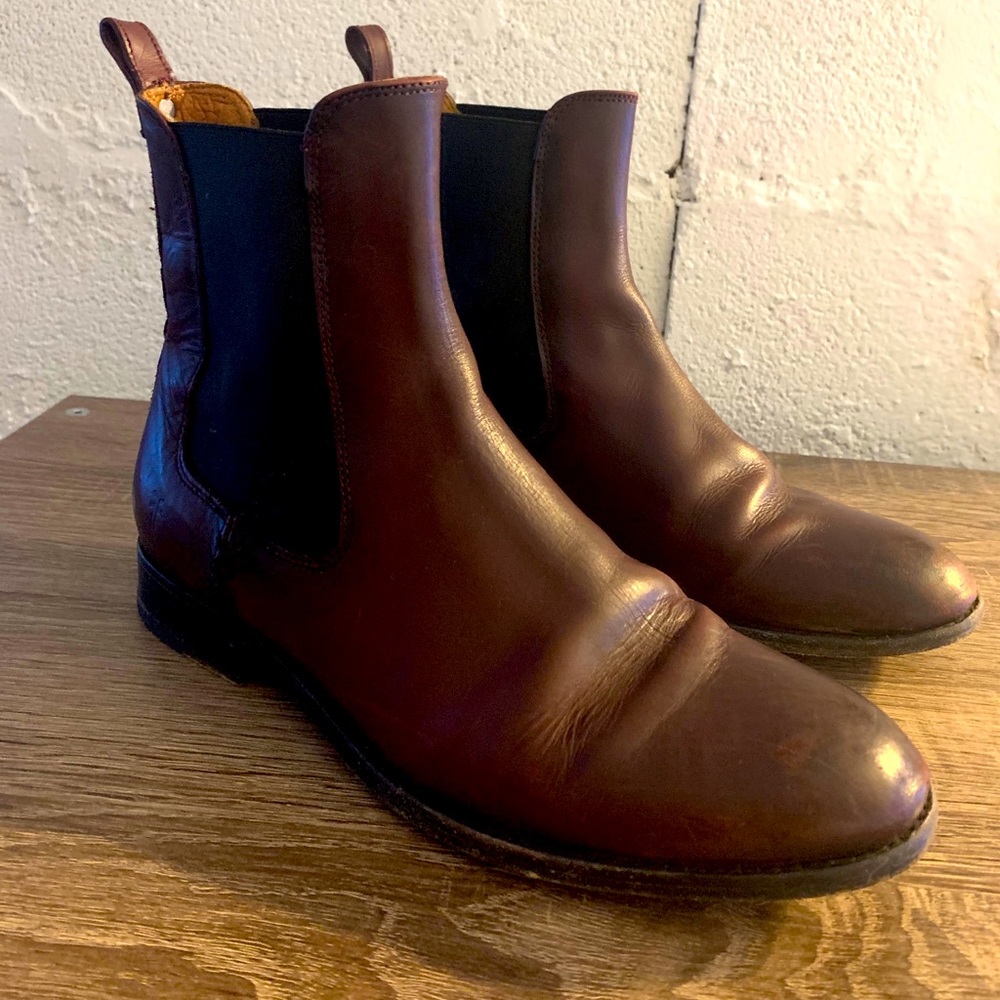 Frye Melissa Chelsea boots